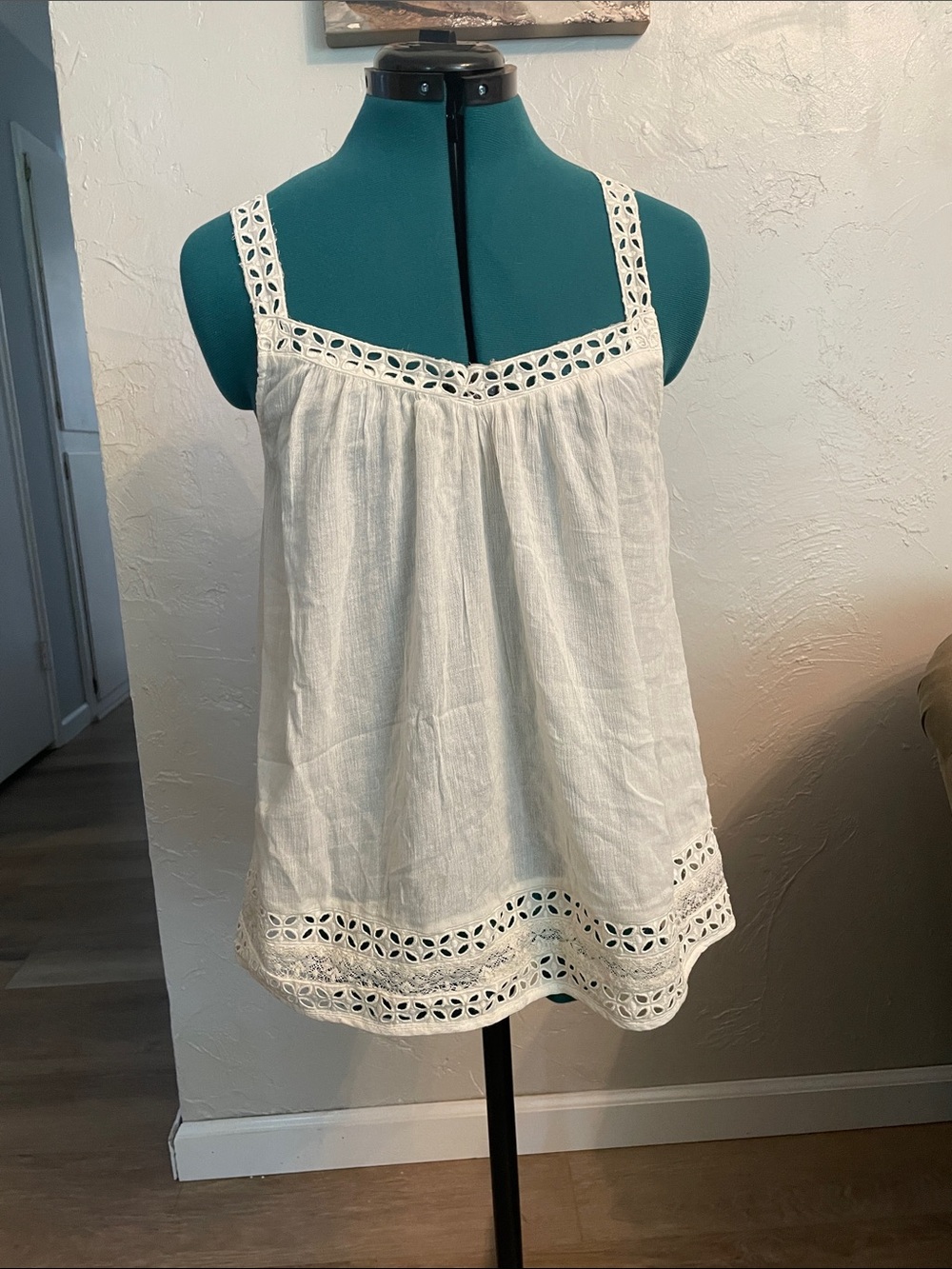 American Eagle Outfitters White Eyelet-Trim Cotton Camisole tank top